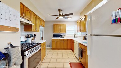 1446 S 4th Ave, Des Plaines, IL 60018 - photo 3