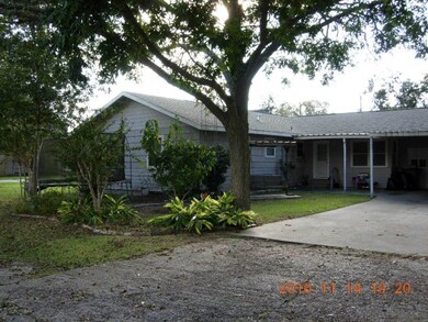 2521 1st St, Bay City, TX 77414 - photo 4
