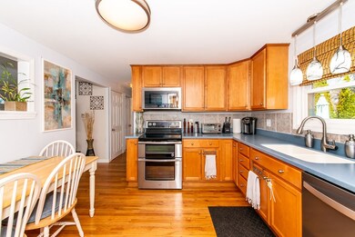 3 Maplewood Ave, Dover, NH 03820 - photo 7