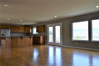 142 S Meadowbrook Ln, East Wenatchee, WA 98802 - photo 6