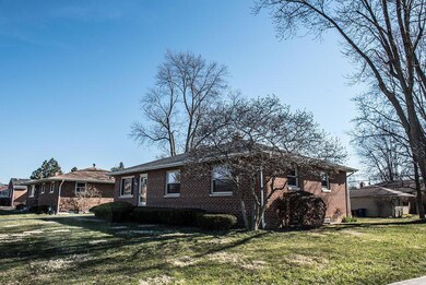 1362 Erickson Rd, Columbus, OH 43227 - photo 3