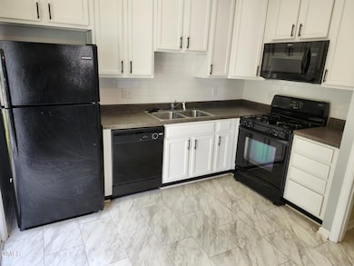 8620 Neuse Club Ln unit 111, Raleigh, NC 27616 - photo 2