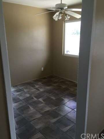 Apt 3 dining area