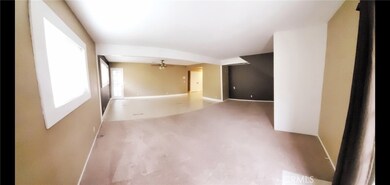 MAIN HOUSE FAMILY ROOM