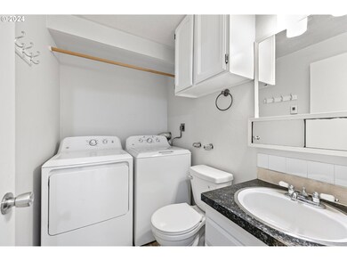 1710 Minda Dr, Eugene, OR 97401 - photo 4