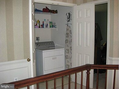 21490 Tithables Cir, Broadlands, VA 20148 - photo 6