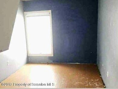 361 N Rebecca Ave, Scranton, PA 18504 - photo 4