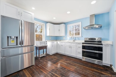 65 Stone St, Danielson, CT 06239 - photo 2