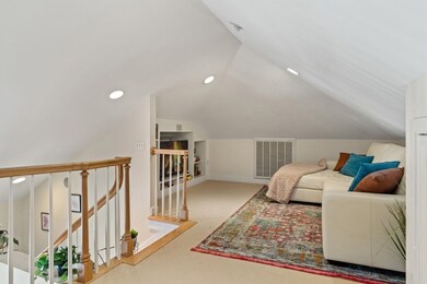 76 Boylston St unit 4, Chestnut Hill, MA 02467 - photo 3