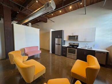 Historical charm with Modern Updates MIXED
