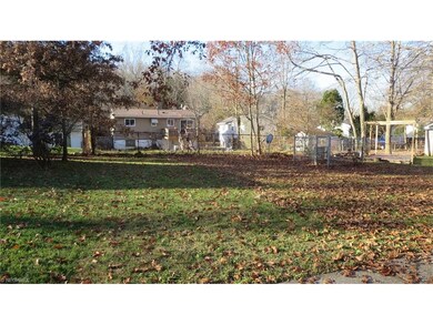 1074 Kevin Dr, Akron, OH 44313 - photo 2