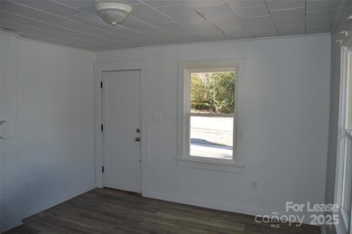 515 S Elm St, Statesville, NC 28677 - photo 3