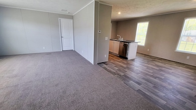 466 Montana unit 466, Belleville, MI 48111 - photo 2