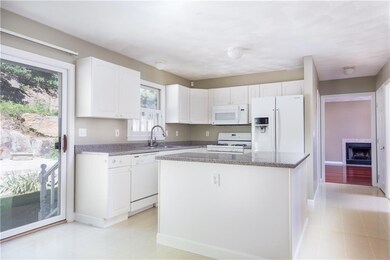 10 Mathew Dr, Johnston, RI 02919 - photo 7