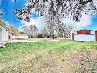 3541 County Road II, Neenah, WI 54956 - photo 3