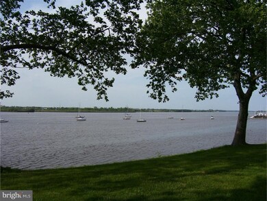 11 Bank Ave unit 4, Riverton, NJ 08077 - photo 4