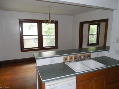 1221 Andrew Ave NE, Massillon, OH 44646 - photo 5