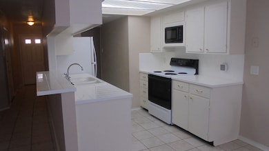 419 Gleneagles Dr, Friendswood, TX 77546 - photo 3