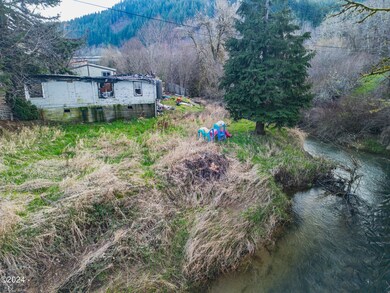 7014 Crystal Creek Loop