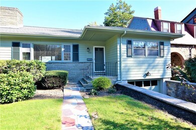 380 Gibbs Ave, Newport, RI 02840 - photo 2