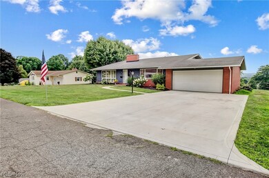1725 Bayberry Ln, Coshocton, OH 43812 - photo 4