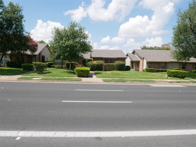 View of front of house featuring a front lawn