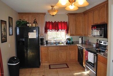 4321 Fender Dr, Jacksonville, FL 32210 - photo 3
