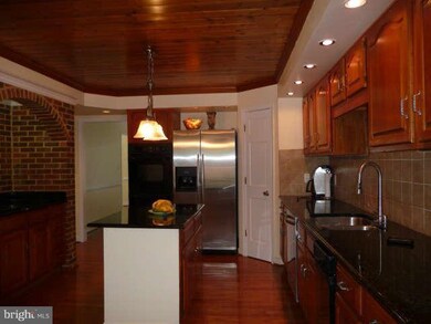 7010 Bloomsbury Ln, Spotsylvania, VA 22553 - photo 7