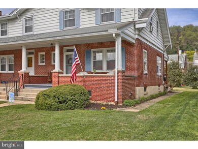 16 Myrtle Ave, Reading, PA 19606 - photo 2