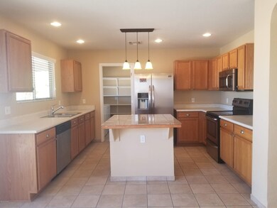 8110 S Teaberry Ave, Tucson, AZ 85747 - photo 2