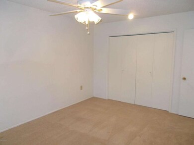 10817 W Cameo Dr, Sun City, AZ 85351 - photo 4