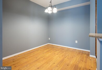 8312 Snowy Egrit Way unit 42, Lorton, VA 22079 - photo 6