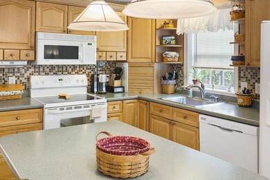 62 Woodhawk Dr, Milford, NH 03055 - photo 6