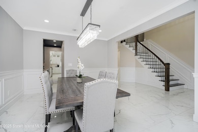 108 Giffords Ln, Staten Island, NY 10308 - photo 5