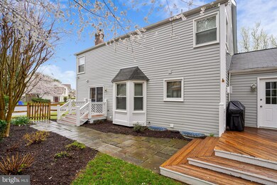 20300 Watkins Meadow Dr, Germantown, MD 20876 - photo 3