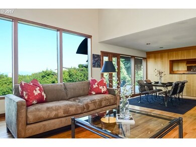 Living Room/Dining Room