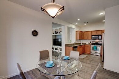 3875 E Santa Fe Ln-6