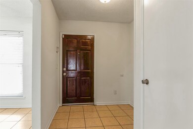 4016 Spring Brook Ct, Pearland, TX 77584 - photo 4