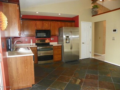 8705 Nansen Ct, Louisville, KY 40228 - photo 5