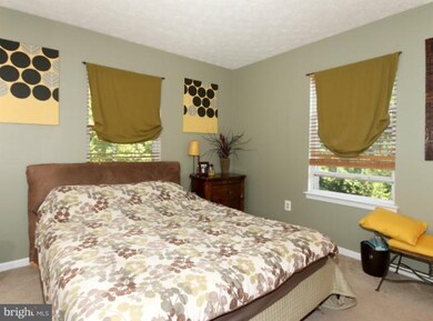 9300 Daly Ct, Laurel, MD 20723 - photo 4