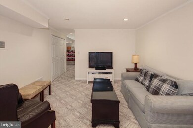 5527 Chestermill Dr, Fairfax, VA 22030 - photo 5