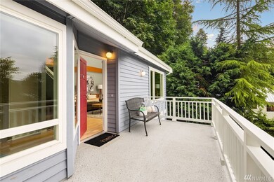 8409 E Mercer Way, Mercer Island, WA 98040 - photo 2