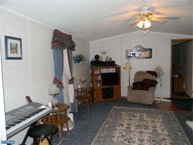 508 Crane St, Paulsboro, NJ 08066 - photo 2