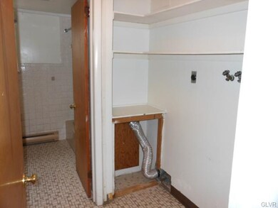 1702 Cedar St, Allentown, PA 18104 - photo 6