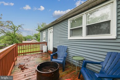 911 Nova Ave, Capitol Heights, MD 20743 - photo 7