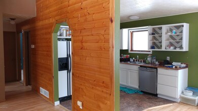 Hall/Kitchen
