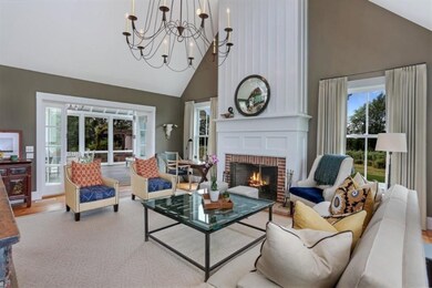 02_264BrowntownRd_1_LivingRoom_LowRes