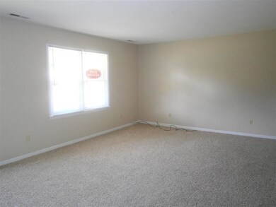 404 Tower Dr, Jacksonville, NC 28546 - photo 4