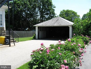 111 Grandview Rd unit 1ST, Ardmore, PA 19003 - photo 3