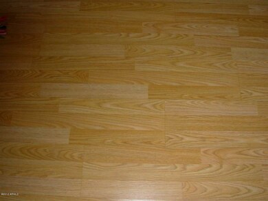 LAMINATE KITCHEN FLOORING